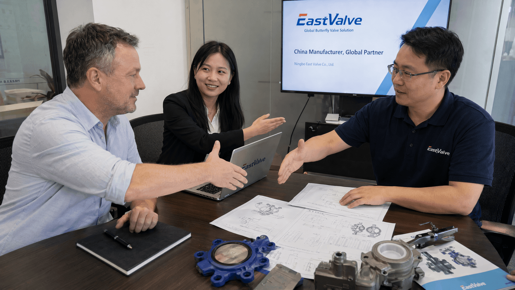 A qualified Western buyer handed off from a native rep to the Chinese company team
